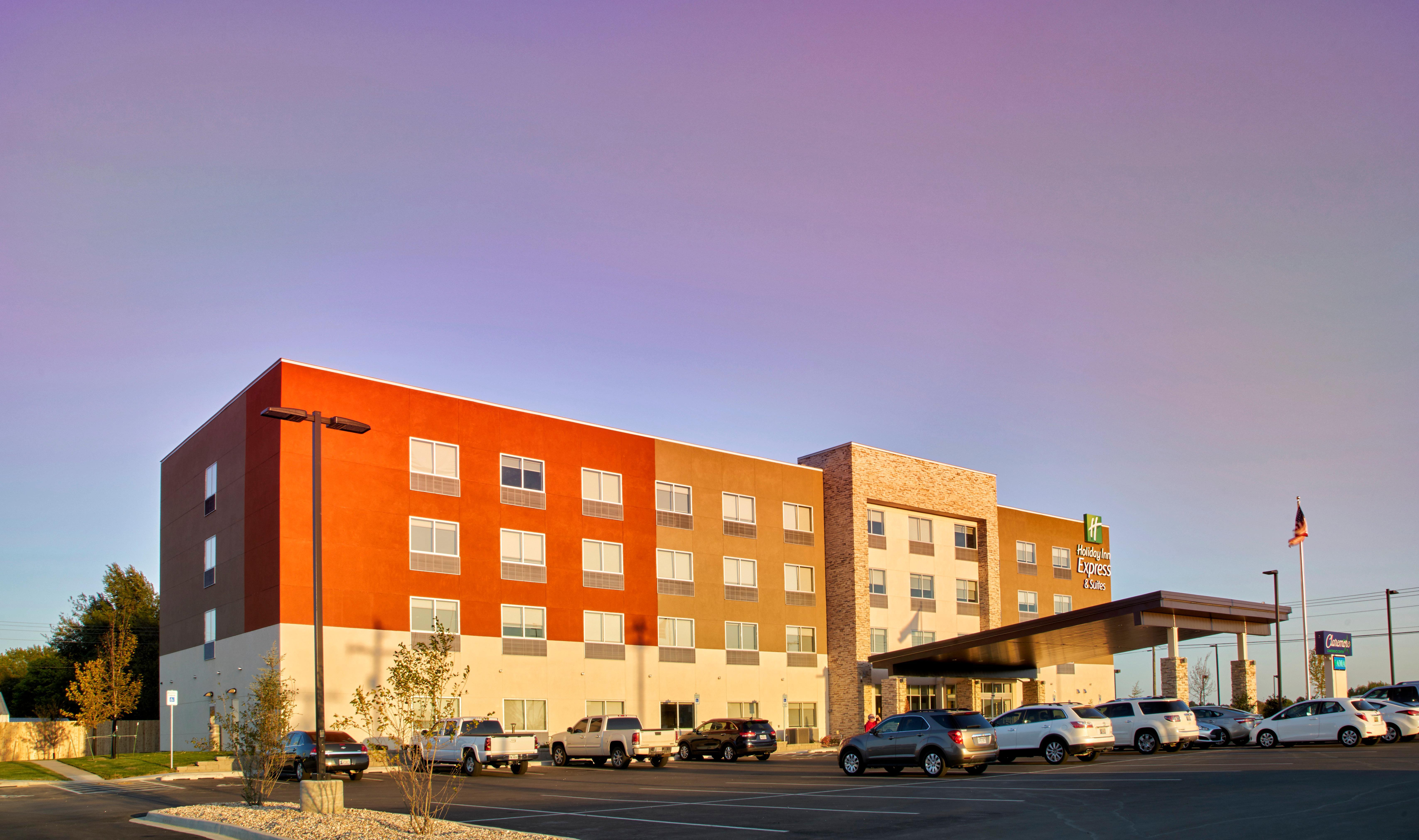 Holiday Inn Express & Suites Tulsa Ne, Claremore, An Ihg Hotel Exterior photo